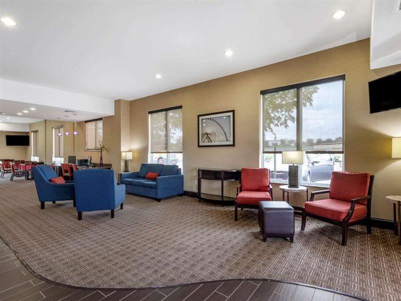 Comfort Suites West Dallas - Cockrell Hill Exterior foto